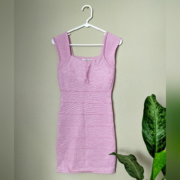 Forever 21 Dresses & Skirts - Pink bodycon dress